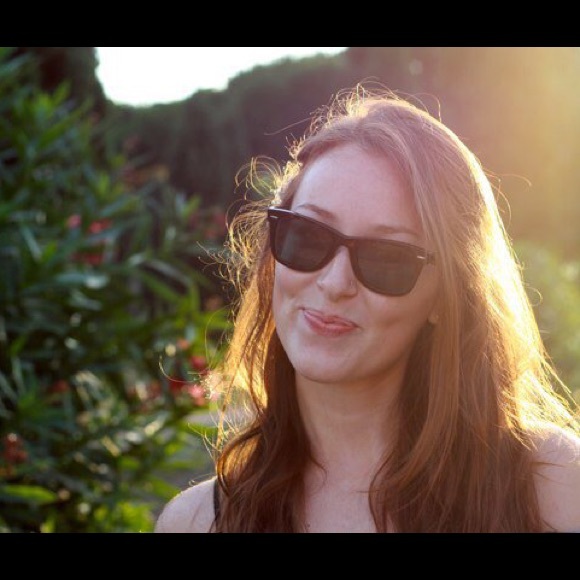 Meet your Posher, Sarah - Picture 1 of 1